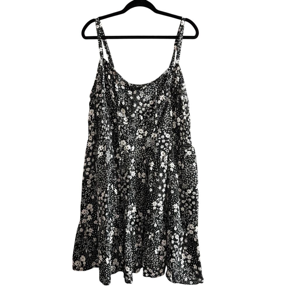 Torrid Women's Plus Size Black & White Floral Tank Top Sundress Size 3 3X